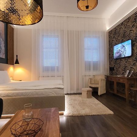 Glamour Apartman Gyula Eksteriør billede